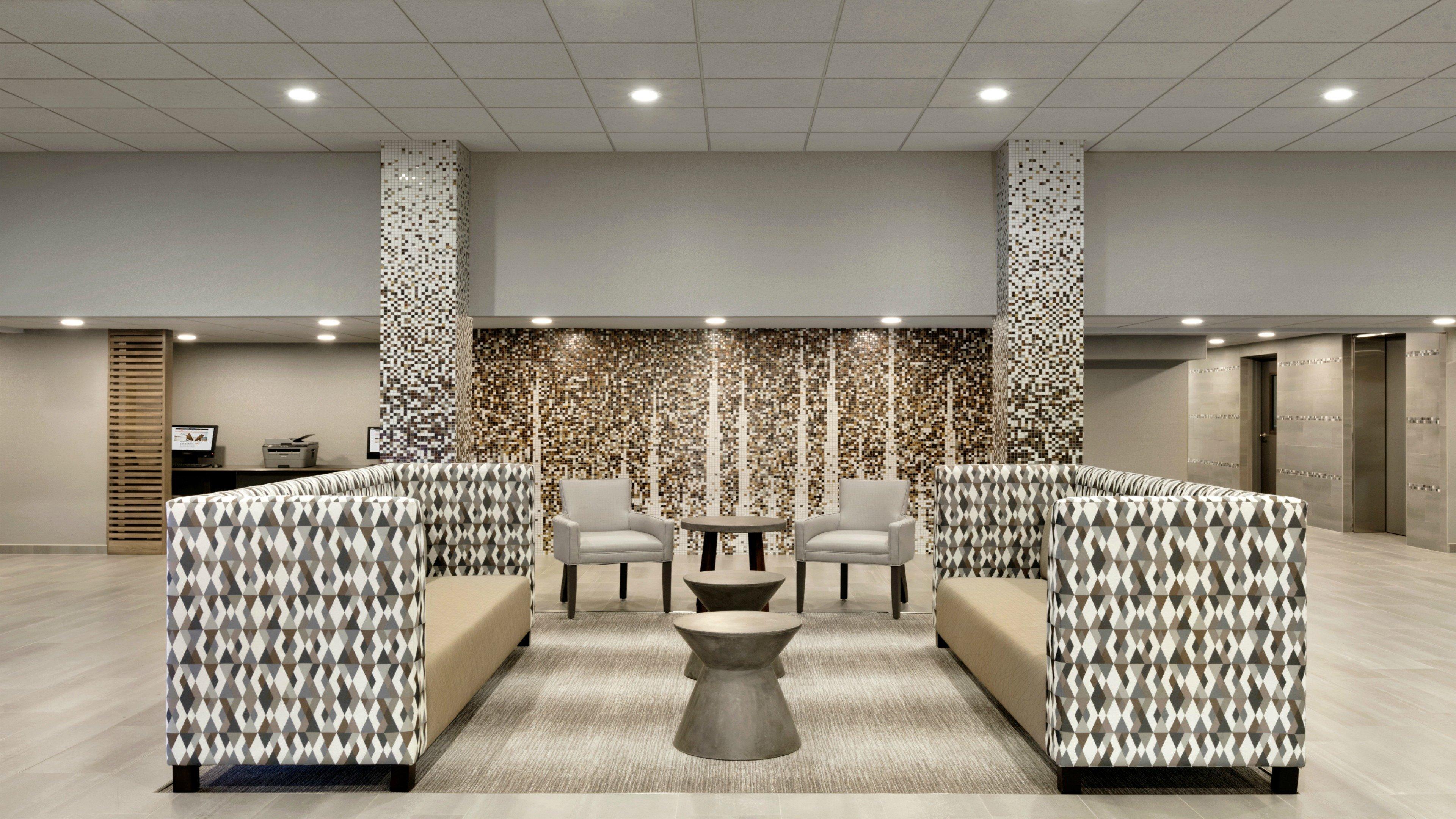 Holiday Inn Express - Williamsburg Busch Gardens Area By Ihg Exterior photo